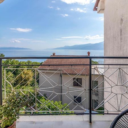 Nice Apartment In Rijeka With House Sea View Zewnętrze zdjęcie
