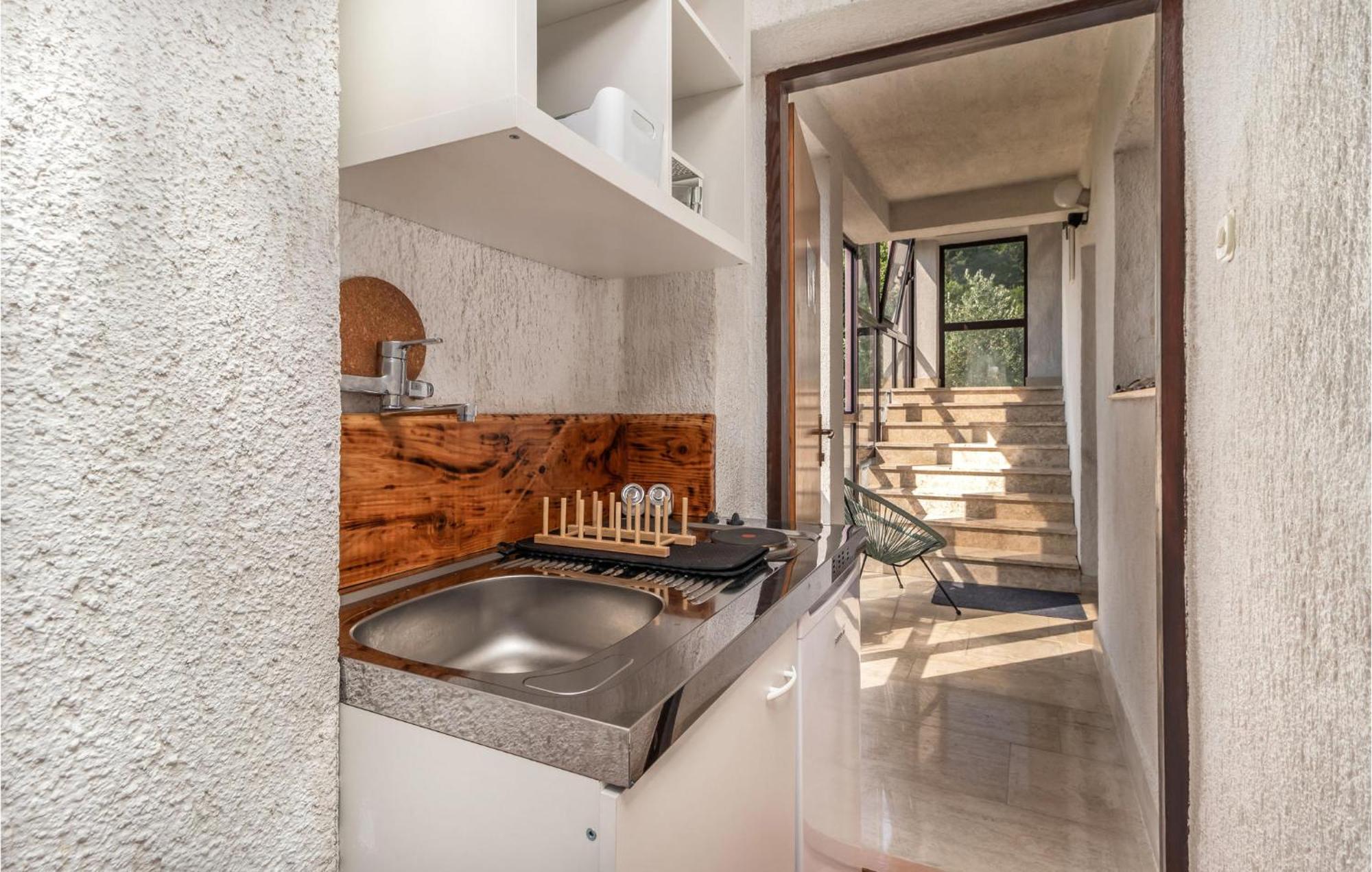 Nice Apartment In Rijeka With House Sea View Zewnętrze zdjęcie